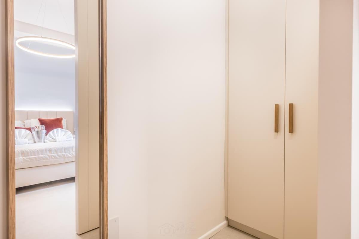 Ep2000 Holidays Apartment Rom